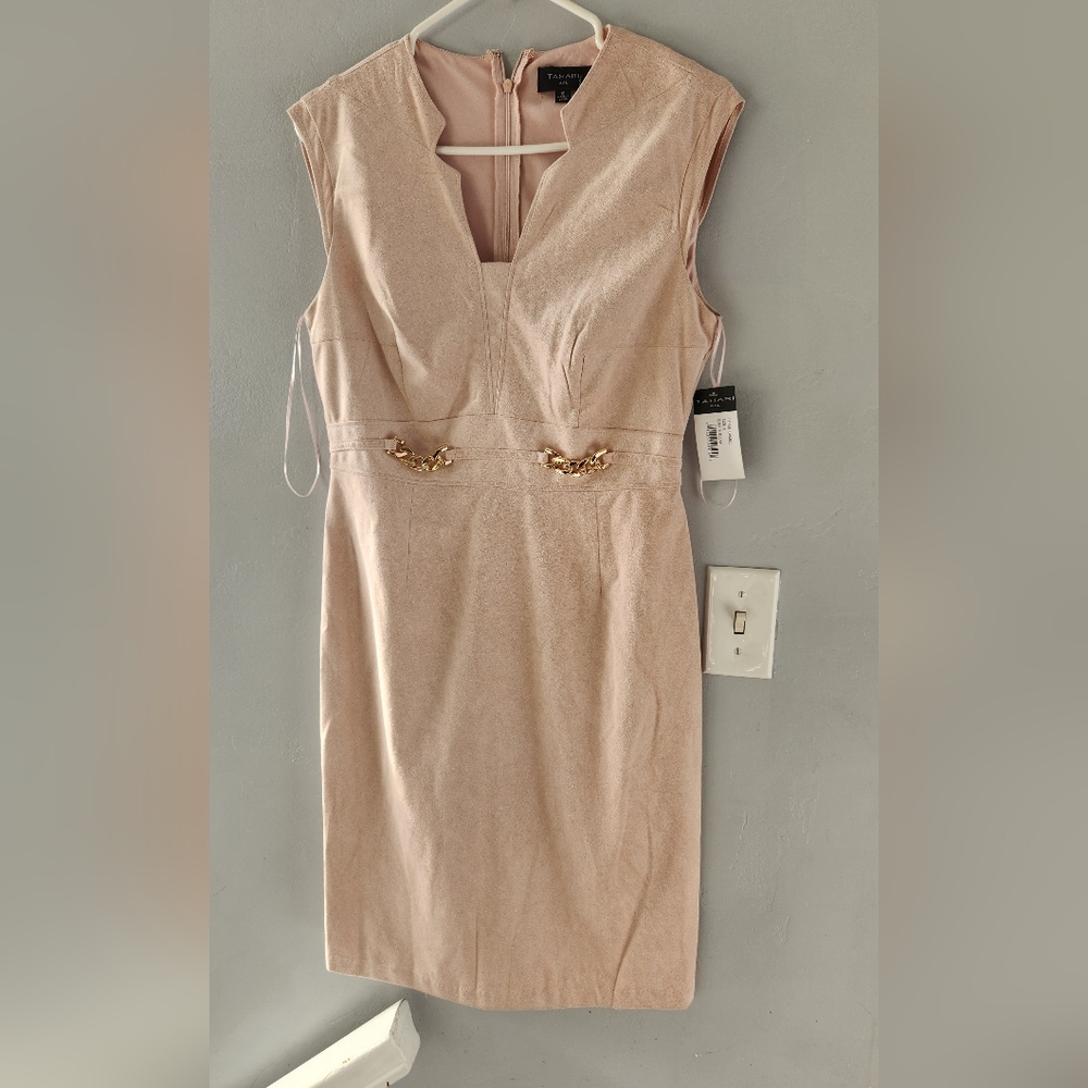 🆕️ Tahari ASL Faux Suede Sheath Dress With Gold Accents Size 6
